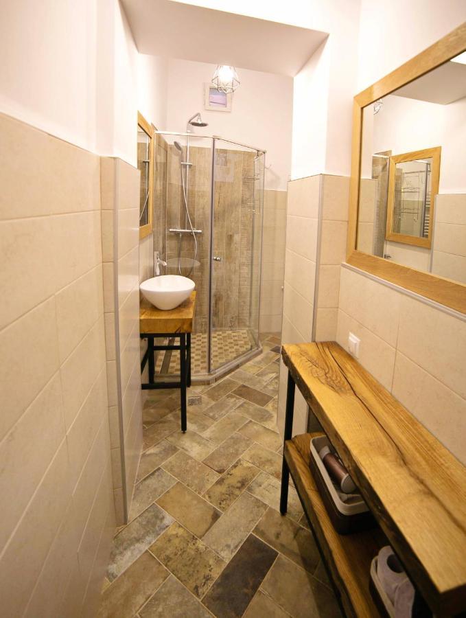 Jasmine Serenity Apartment - Central, Behind Black Church Braşov Exterior foto