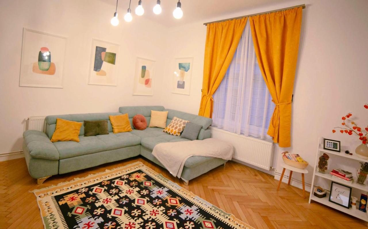 Jasmine Serenity Apartment - Central, Behind Black Church Braşov Exterior foto